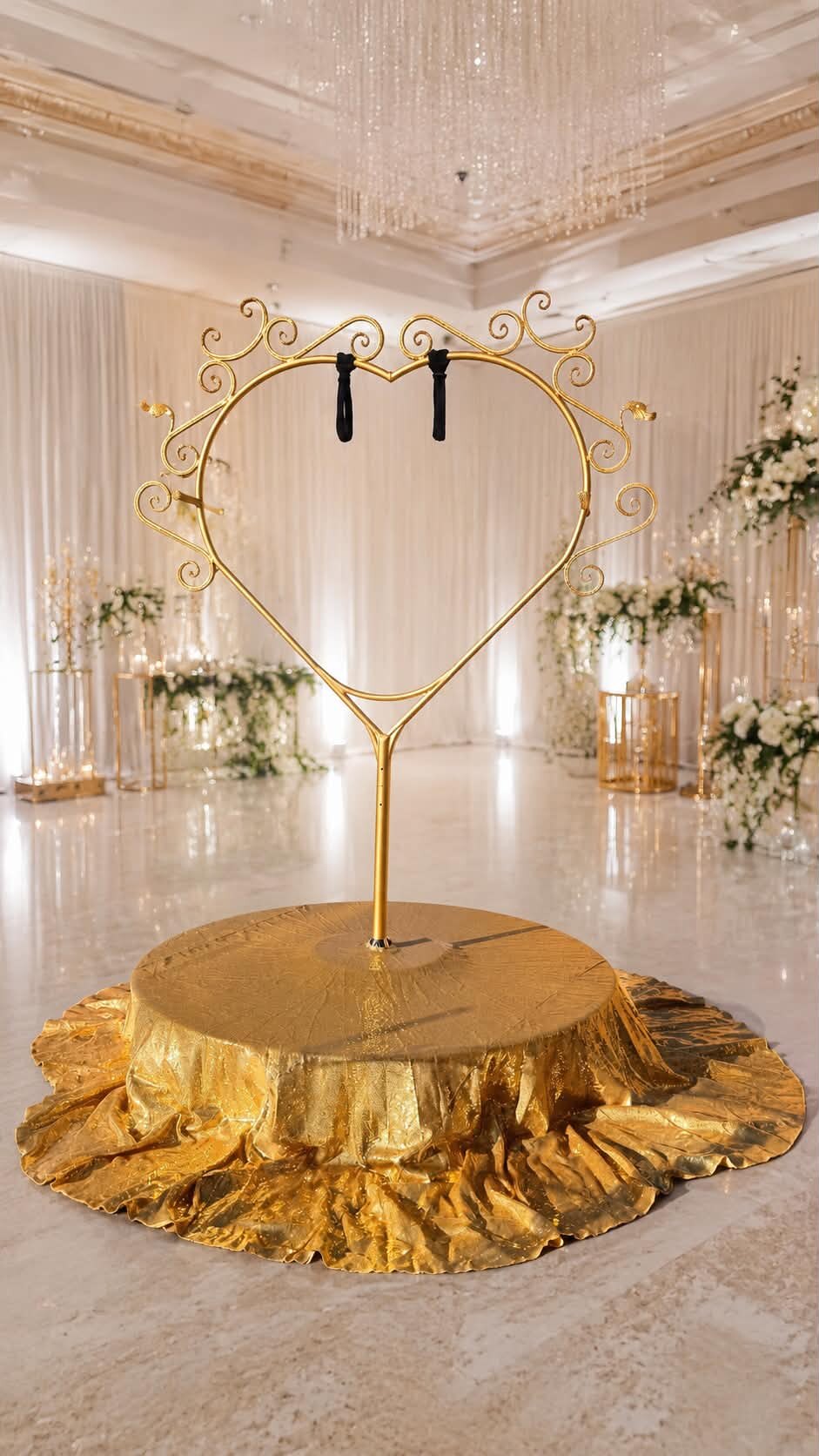 Golden Heart Frame aerial prop — collection card